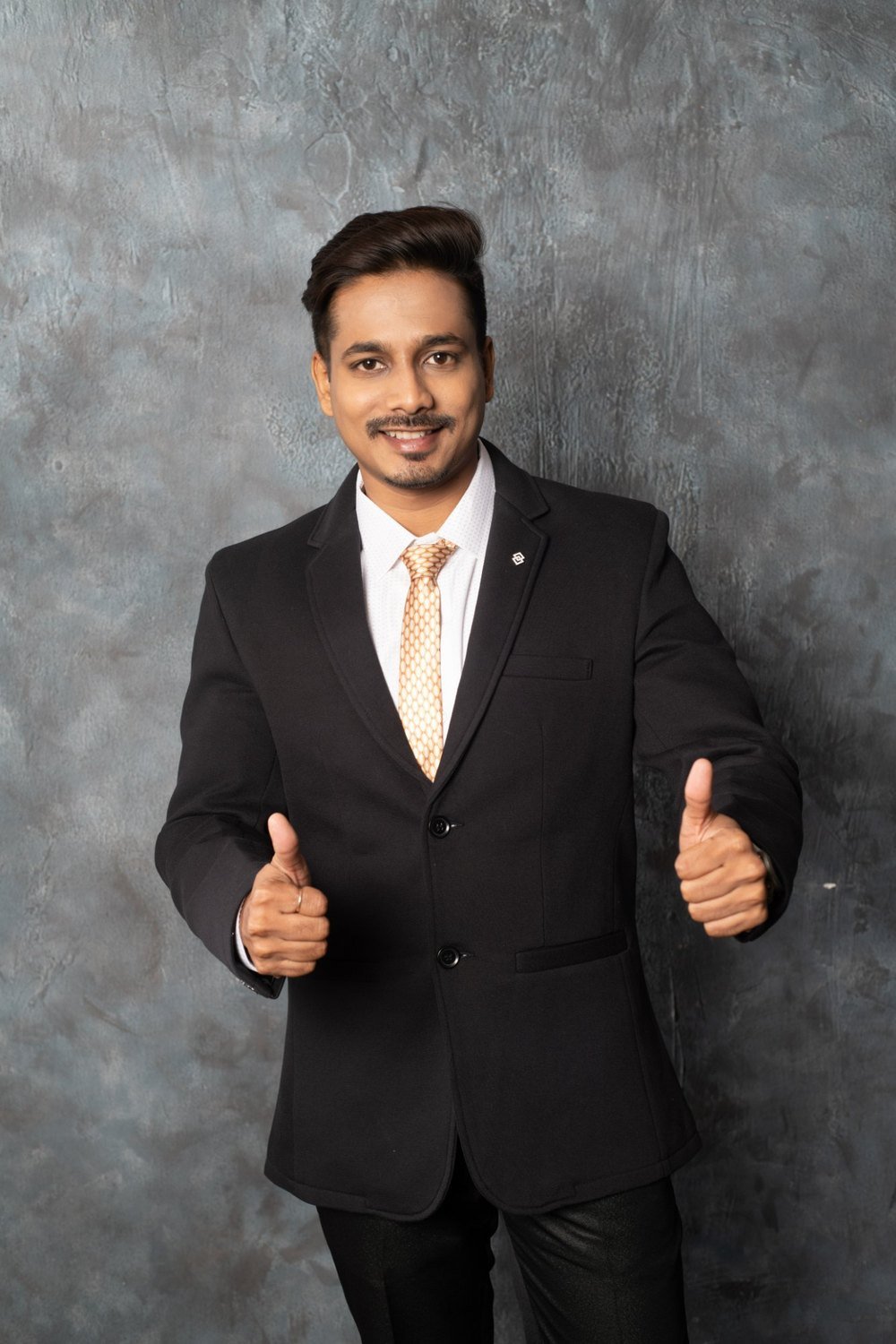 Omesh Chaavan, Founder & CEO of Vision Organiisation